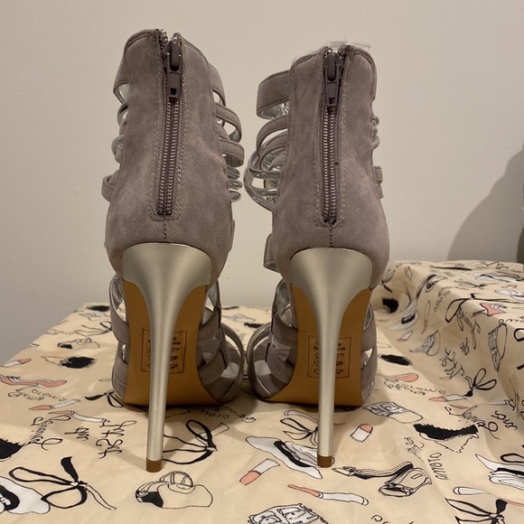 Grey and silver high heels - Picture 4 of 7